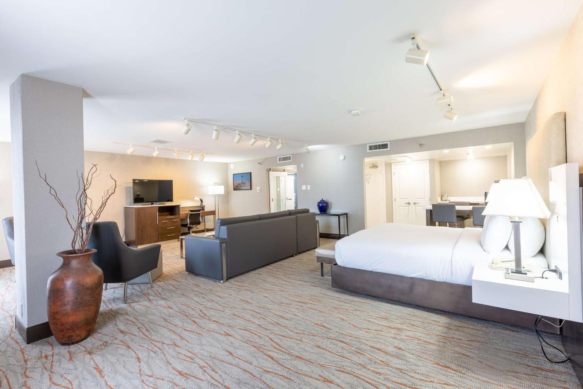 Doubletree By Hilton Dallas/Richardson Exterior foto