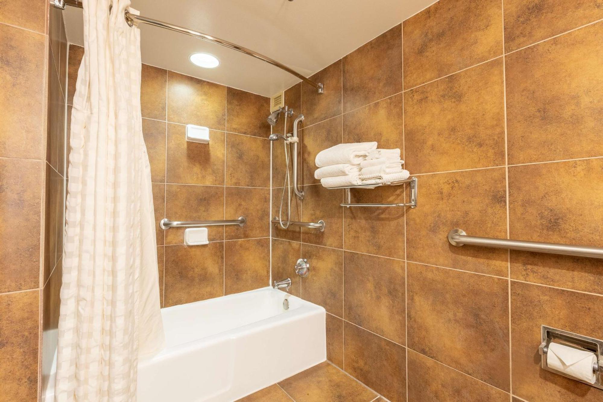Doubletree By Hilton Dallas/Richardson Exterior foto